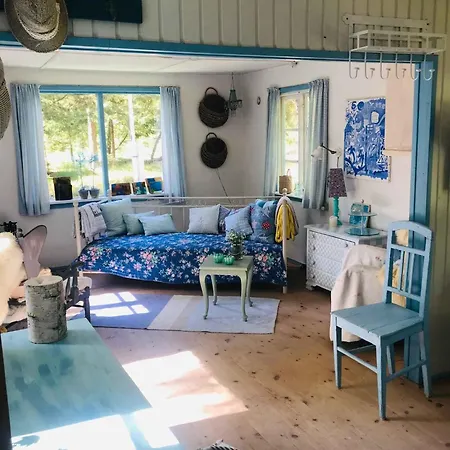 Authentic Summer House Close To Bade Beach, Ferienhaus Hals